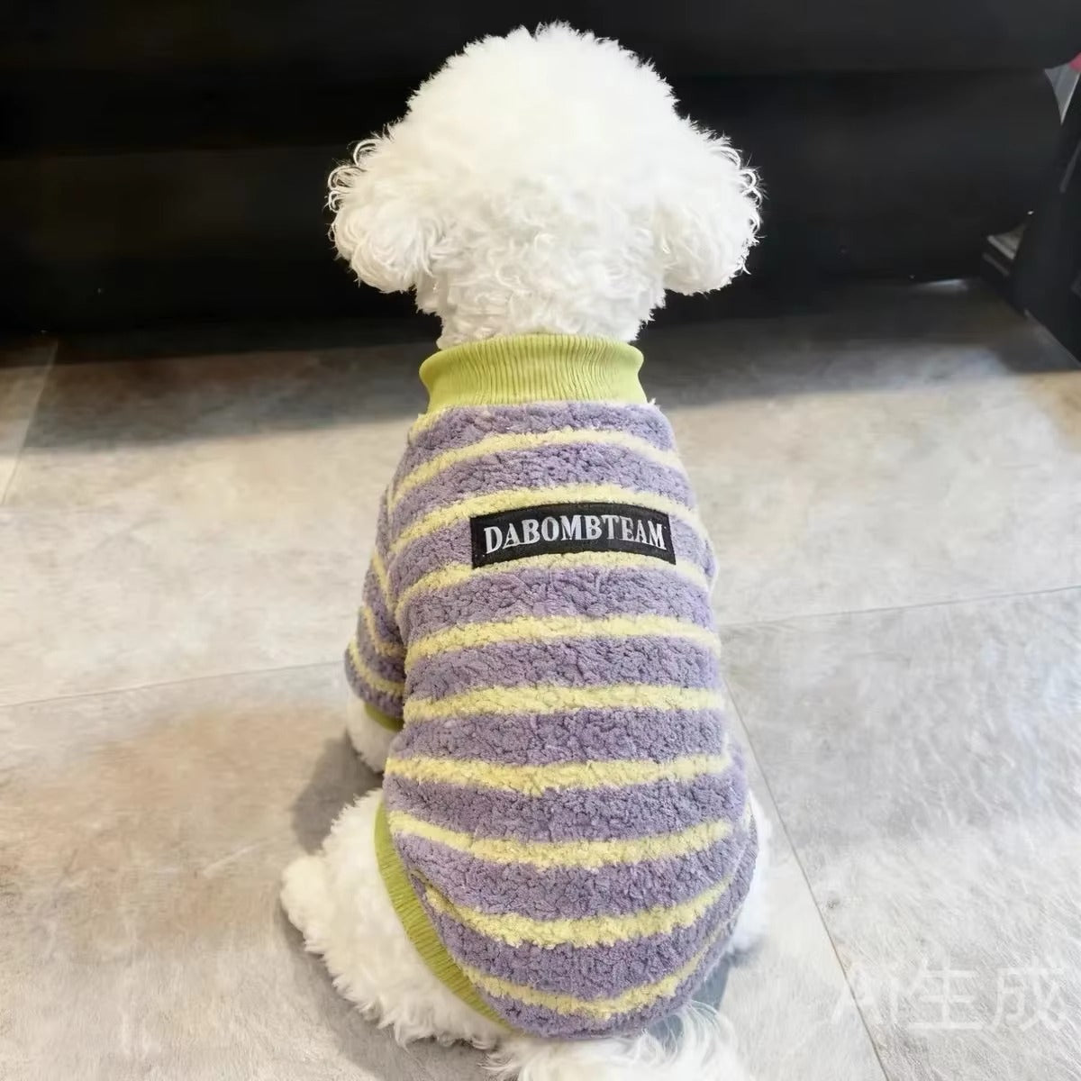 Comfortable Stylish Warm Thick Fleece Dog Cloth for Winter Soft Insulated Pet Outfit for Outdoor Walks