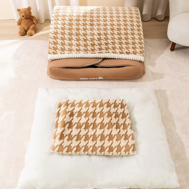 Winter Kennel Tent for Big Dogs Insulated Outdoor Dog House, Waterproof, Comfortable & Portable Pet Shelter