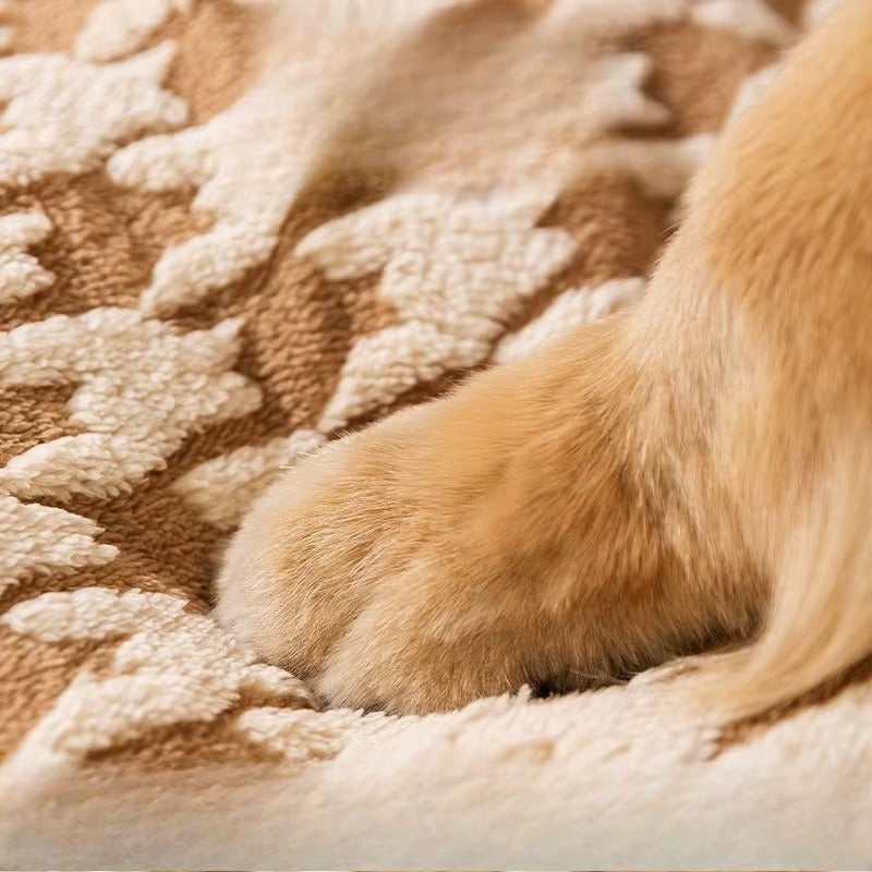 Winter Kennel Tent for Big Dogs Insulated Outdoor Dog House, Waterproof, Comfortable & Portable Pet Shelter